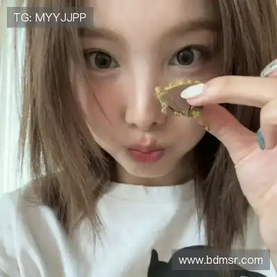滑璇鸣